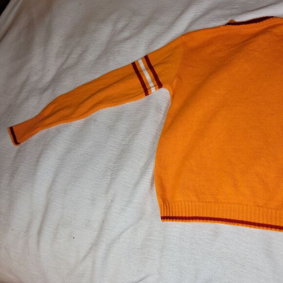 Vintage Sweater Size Large Mens Orange Varsity Sports Buccaneers Football NFL - Picture 15 of 16